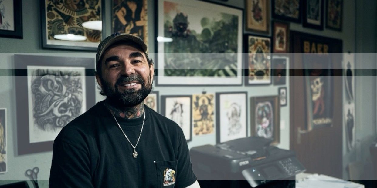 Jakub Settgast Tattoo Fineline Tattoo Hamburg – Jakub Settgast im Black Hole Tattoo Jakub Settgast tätowiert ein Fineline Tattoo im Black Hole Tattoo Hamburg-Altona.