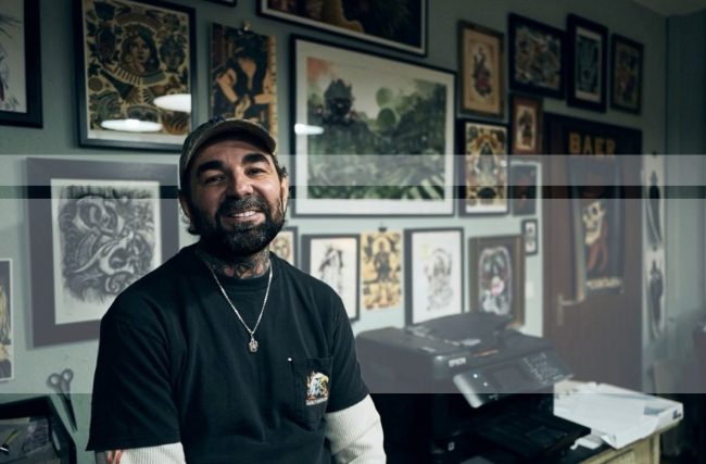 Jakub Settgast Tattoo Fineline Tattoo Hamburg – Jakub Settgast im Black Hole Tattoo Jakub Settgast tätowiert ein Fineline Tattoo im Black Hole Tattoo Hamburg-Altona.